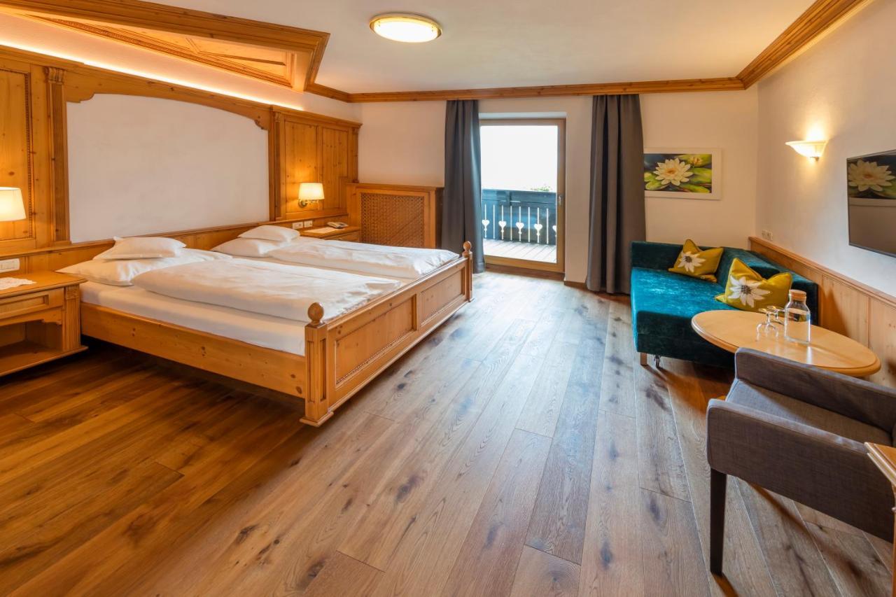Hotel Schlosswirt Scena Kültér fotó