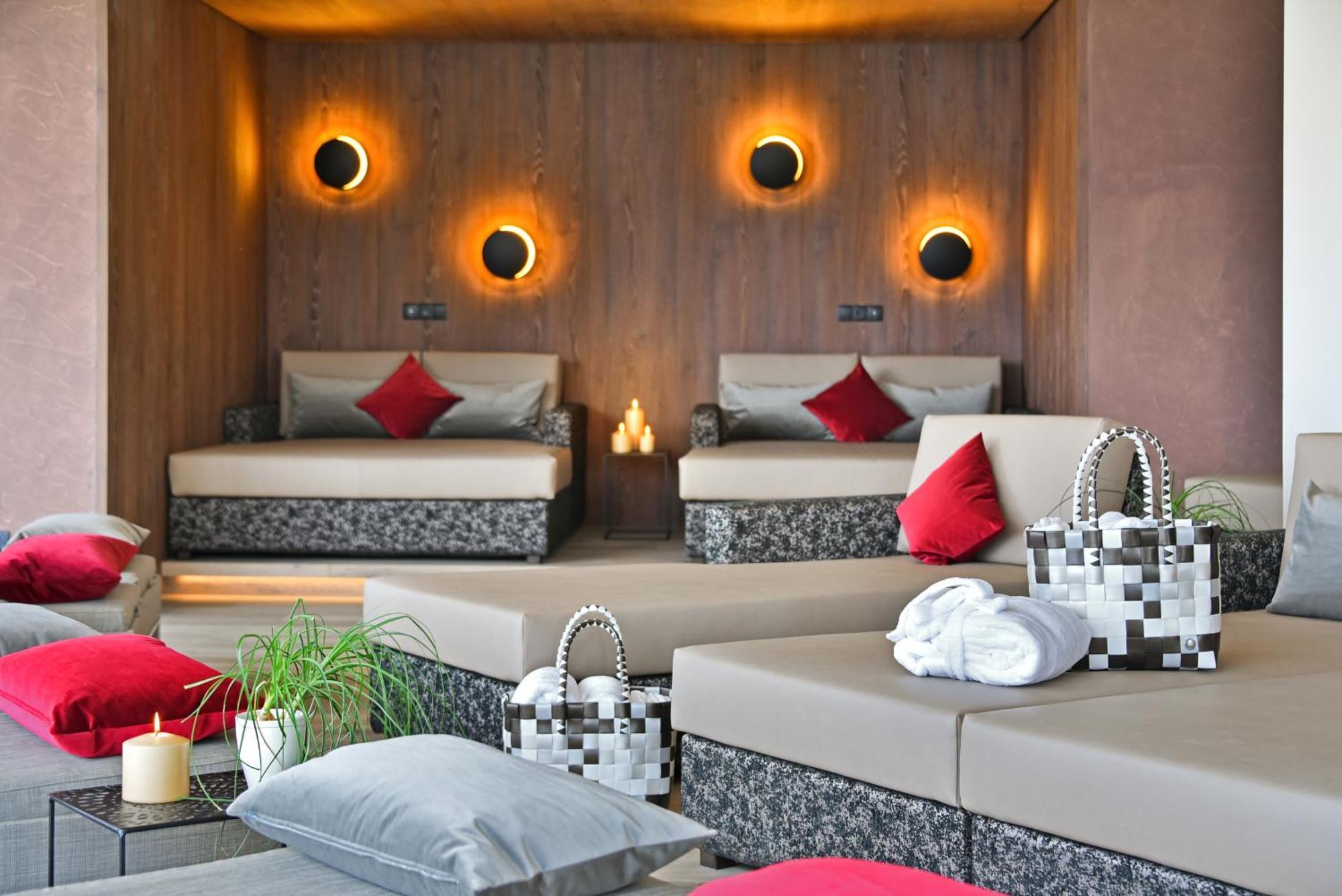 Hotel Schlosswirt Scena Kültér fotó