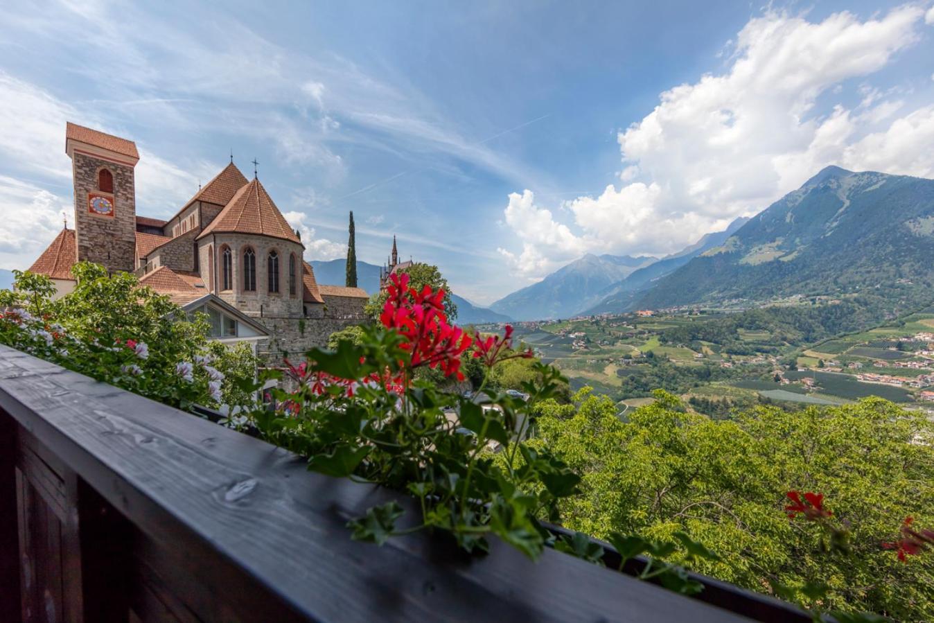 Hotel Schlosswirt Scena Kültér fotó